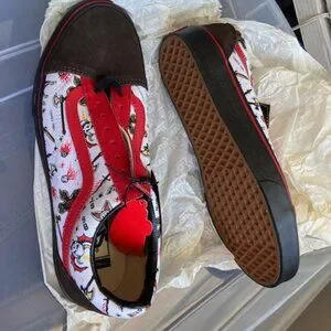 Vans \